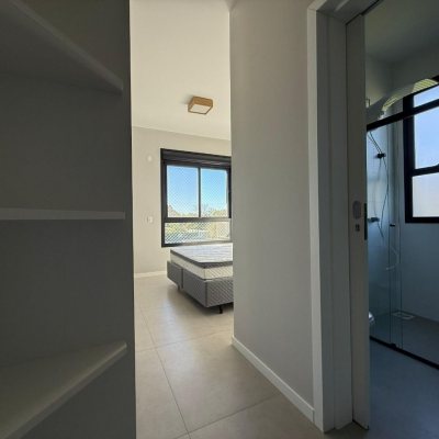 Casa Residencial com 127m², 3 quartos, 1 suíte, 2 garagens, no bairro Cachoeira Do Bom Jesus em Florianópolis