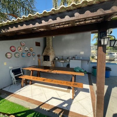 Pousada com 320m², 6 quartos, 6 suítes, 6 garagens, no bairro Rio Vermelho em Florianópolis