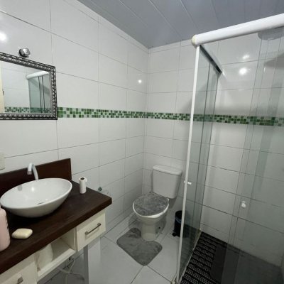 Pousada com 320m², 6 quartos, 6 suítes, 6 garagens, no bairro Rio Vermelho em Florianópolis