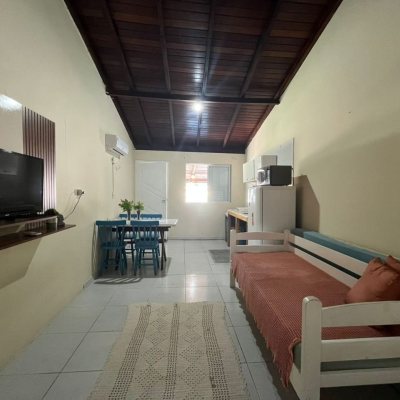 Pousada com 320m², 6 quartos, 6 suítes, 6 garagens, no bairro Rio Vermelho em Florianópolis