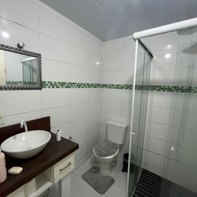 Pousada com 320m², 6 quartos, 6 suítes, 6 garagens, no bairro Rio Vermelho em Florianópolis