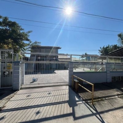 Pousada com 320m², 6 quartos, 6 suítes, 6 garagens, no bairro Rio Vermelho em Florianópolis