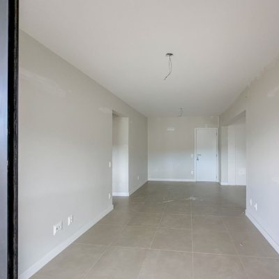 Apartamentos com 74m², 2 quartos, 1 suíte, 1 garagem, no bairro Saco Grande em Florianópolis