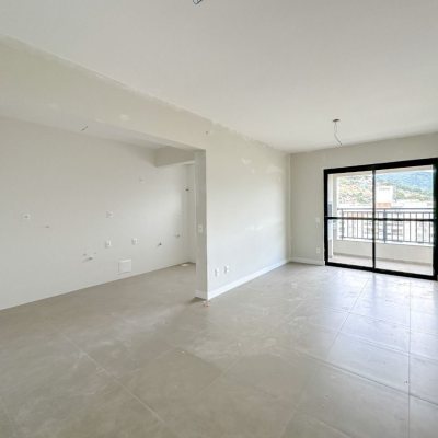 Apartamentos com 74m², 2 quartos, 1 suíte, 1 garagem, no bairro Saco Grande em Florianópolis