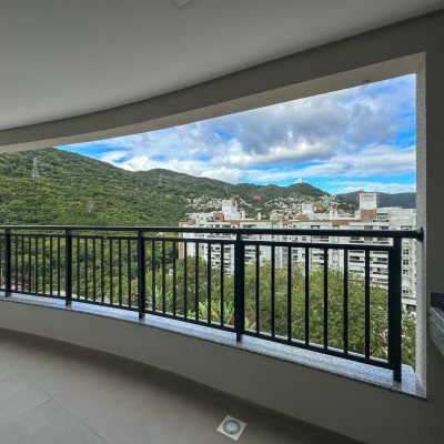 Apartamentos com 98m², 3 quartos, 1 suíte, 2 garagens, no bairro Saco Grande em Florianópolis