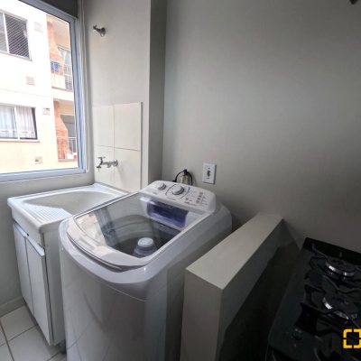 Apartamentos com 55m², 2 quartos, 1 garagem, no bairro Serraria em São José
