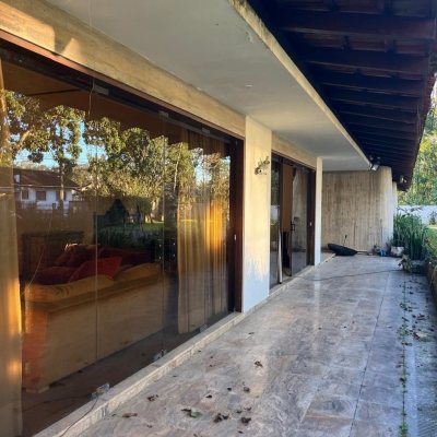 Casa Residencial com 740m², 5 quartos, 5 suítes, 5 garagens, no bairro Itoupava Seca em Blumenau