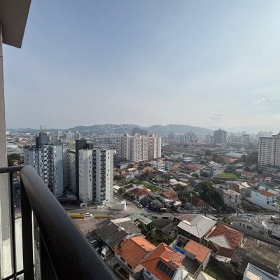 Apartamentos com 86m², 2 quartos, 1 suíte, 2 garagens, no bairro Barreiros em São José