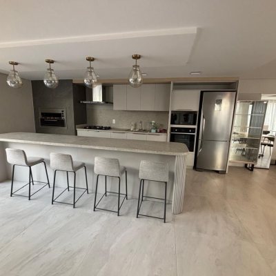 Apartamentos com 86m², 2 quartos, 1 suíte, 2 garagens, no bairro Barreiros em São José