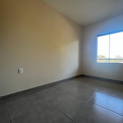 Casa Residencial com 200m², 4 quartos, 1 suíte, 2 garagens, no bairro Pântano do Sul em Florianópolis