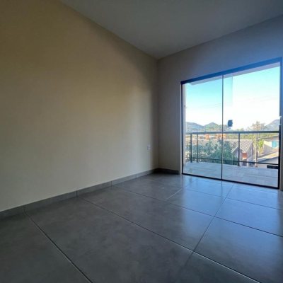 Casa Residencial com 200m², 4 quartos, 1 suíte, 2 garagens, no bairro Pântano do Sul em Florianópolis