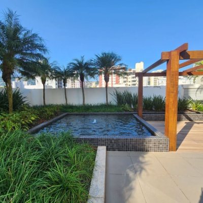 Studio Residencial com 54m², 1 quarto, 1 garagem, no bairro Centro em Florianópolis