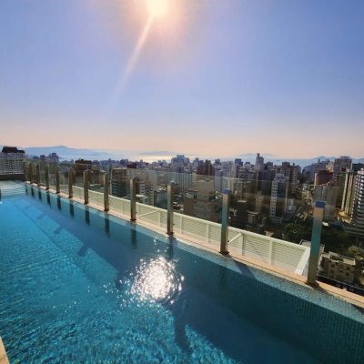 Studio Residencial com 54m², 1 quarto, 1 garagem, no bairro Centro em Florianópolis