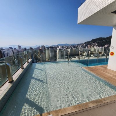 Studio Residencial com 54m², 1 quarto, 1 garagem, no bairro Centro em Florianópolis