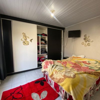 Casa Residencial com 136m², 3 quartos, 2 garagens, no bairro Jardim Eldorado em Palhoça