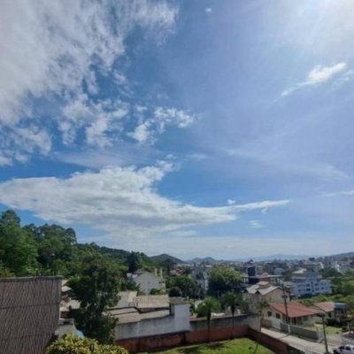 Apartamentos com 111m², 3 quartos, 1 suíte, 2 garagens, no bairro Jurerê em Florianópolis