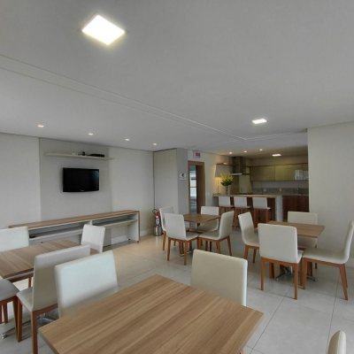 Apartamentos com 89m², 3 quartos, 1 suíte, 1 garagem, no bairro Centro em Florianópolis