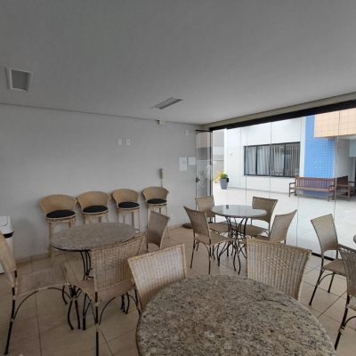 Apartamentos com 89m², 3 quartos, 1 suíte, 1 garagem, no bairro Centro em Florianópolis