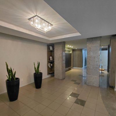 Apartamentos com 89m², 3 quartos, 1 suíte, 1 garagem, no bairro Centro em Florianópolis