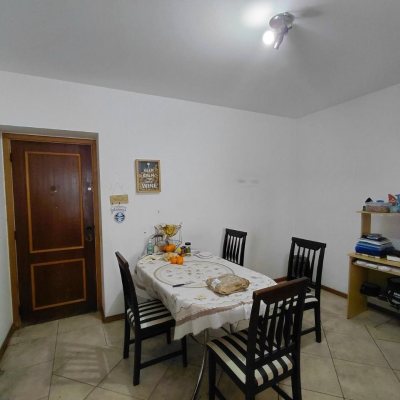 Apartamentos com 89m², 3 quartos, 1 suíte, 1 garagem, no bairro Centro em Florianópolis