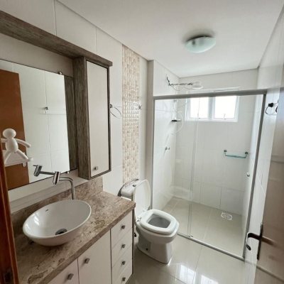 Apartamentos com 122m², 3 quartos, 1 suíte, 1 garagem, no bairro Ingleses do Rio Vermelho em Florianópolis