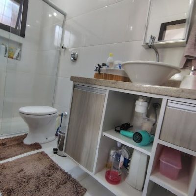 Casa Residencial com 148m², 3 quartos, 1 suíte, 2 garagens, no bairro Cachoeira Do Bom Jesus em Florianópolis