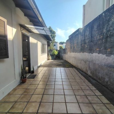 Casa Residencial com 148m², 3 quartos, 1 suíte, 2 garagens, no bairro Cachoeira Do Bom Jesus em Florianópolis