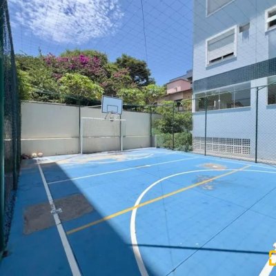 Cobertura com 258m², 3 quartos, 1 suíte, 3 garagens, no bairro Estreito em Florianópolis