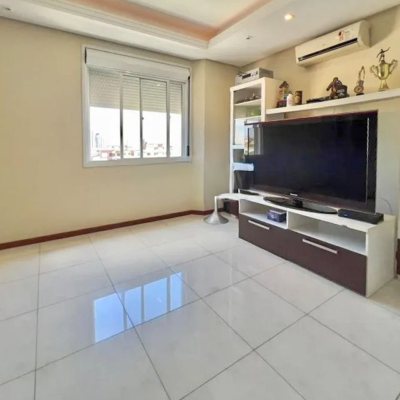 Cobertura com 258m², 3 quartos, 1 suíte, 3 garagens, no bairro Estreito em Florianópolis