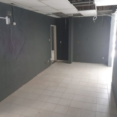 Casa Residencial/Comercial com 450m², 10 garagens, no bairro Centro em Florianópolis