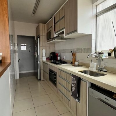 Apartamentos com 79m², 2 quartos, 1 garagem, no bairro Capoeiras em Florianópolis