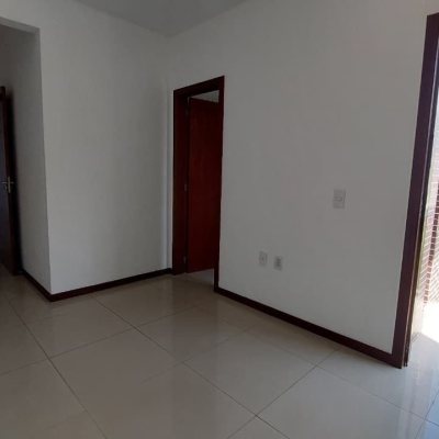 Casa Residencial com 98m², 3 quartos, 1 suíte, 1 garagem, no bairro Campeche em Florianópolis