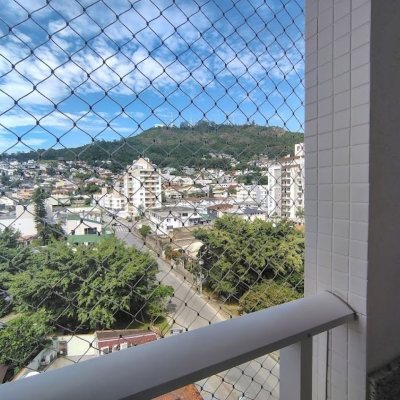 Cobertura com 115m², 3 quartos, 2 suítes, 2 garagens, no bairro Trindade em Florianópolis