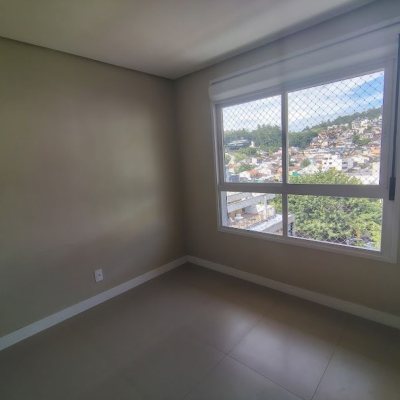 Cobertura com 115m², 3 quartos, 2 suítes, 2 garagens, no bairro Trindade em Florianópolis