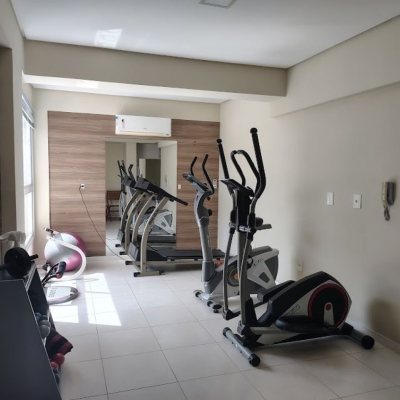 Cobertura com 115m², 3 quartos, 2 suítes, 2 garagens, no bairro Trindade em Florianópolis