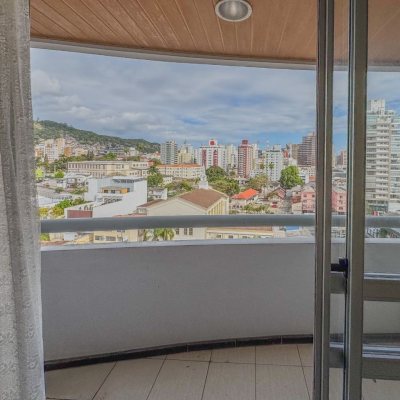 Apartamentos com 113m², 3 quartos, 1 suíte, 2 garagens, no bairro Centro em Florianópolis
