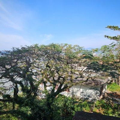 Apartamentos com 130m², 3 quartos, 1 suíte, 2 garagens, no bairro Coqueiros em Florianópolis