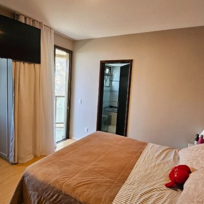 Apartamentos com 130m², 3 quartos, 1 suíte, 2 garagens, no bairro Coqueiros em Florianópolis