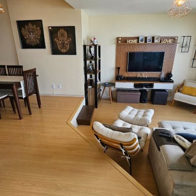 Apartamentos com 130m², 3 quartos, 1 suíte, 2 garagens, no bairro Coqueiros em Florianópolis