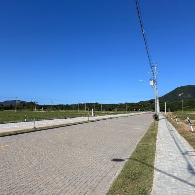 Terrenos Residenciais com 375m², no bairro São João Do Rio Vermelho em Florianópolis
