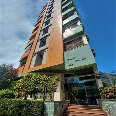 Apartamentos com 109m², 3 quartos, 1 suíte, 1 garagem, no bairro Centro em Florianópolis