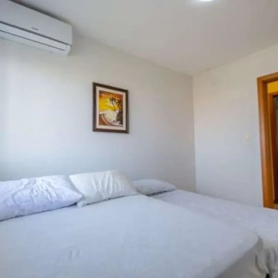 Cobertura com 132m², 2 quartos, 1 suíte, 2 garagens, no bairro Ingleses do Rio Vermelho em Florianópolis