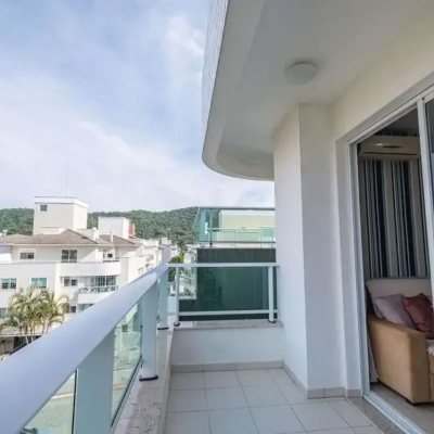 Cobertura com 132m², 2 quartos, 1 suíte, 2 garagens, no bairro Ingleses do Rio Vermelho em Florianópolis