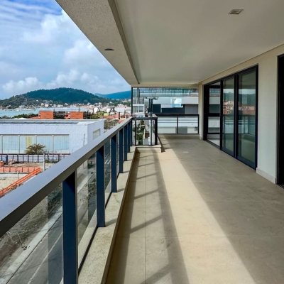 Apartamentos com 275m², 4 quartos, 4 suítes, 2 garagens, no bairro Jurerê em Florianópolis