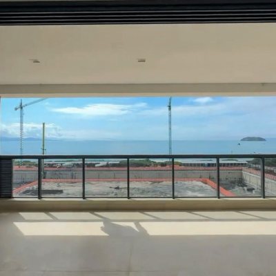Apartamentos com 275m², 4 quartos, 4 suítes, 2 garagens, no bairro Jurerê em Florianópolis