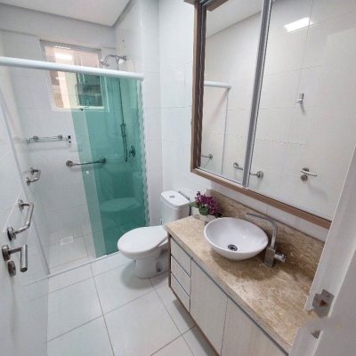 Apartamentos com 115m², 3 quartos, 3 suítes, 2 garagens, no bairro Ingleses do Rio Vermelho em Florianópolis