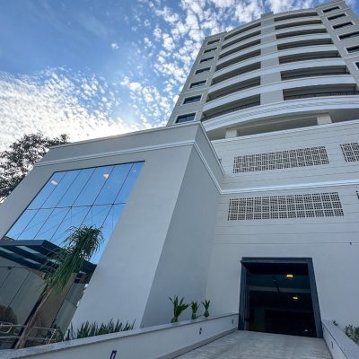 Apartamentos com 94m², 3 quartos, 1 suíte, 2 garagens, no bairro Saco Grande em Florianópolis