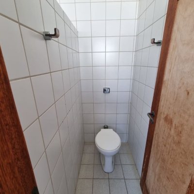 Predio com 422m², 8 garagens, no bairro Estreito em Florianópolis