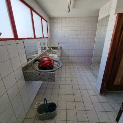 Predio com 422m², 8 garagens, no bairro Estreito em Florianópolis