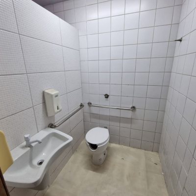 Predio com 422m², 8 garagens, no bairro Estreito em Florianópolis